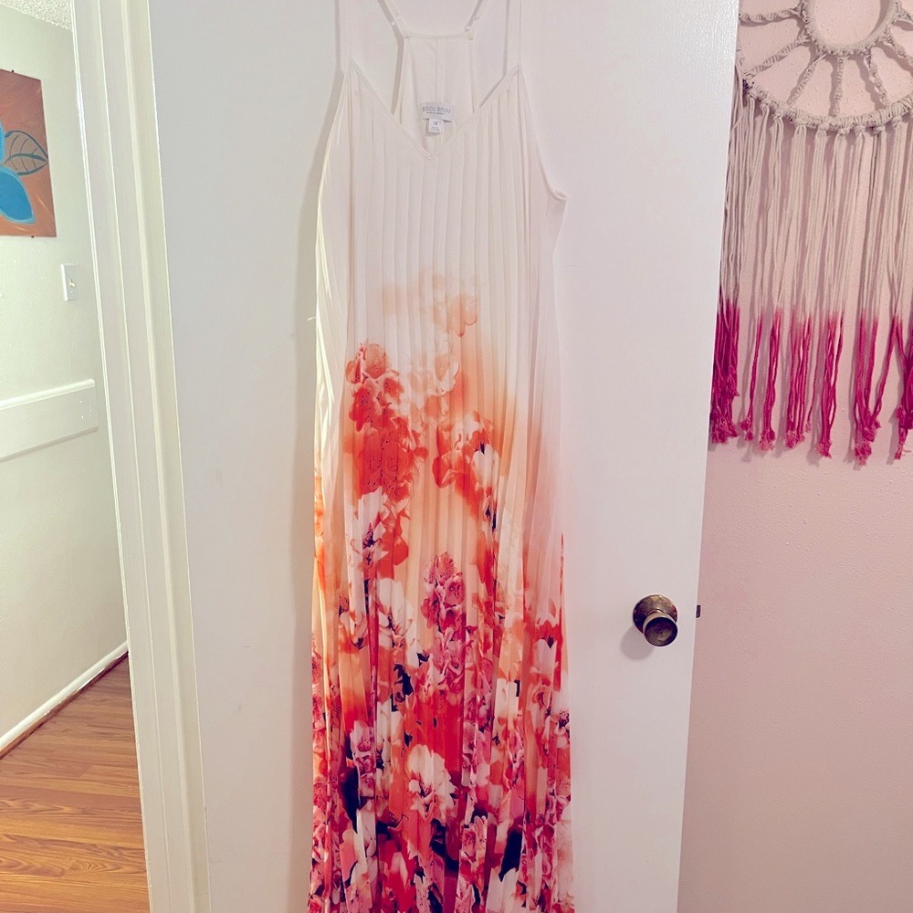Bisou Bisou Flowey long dress size 12